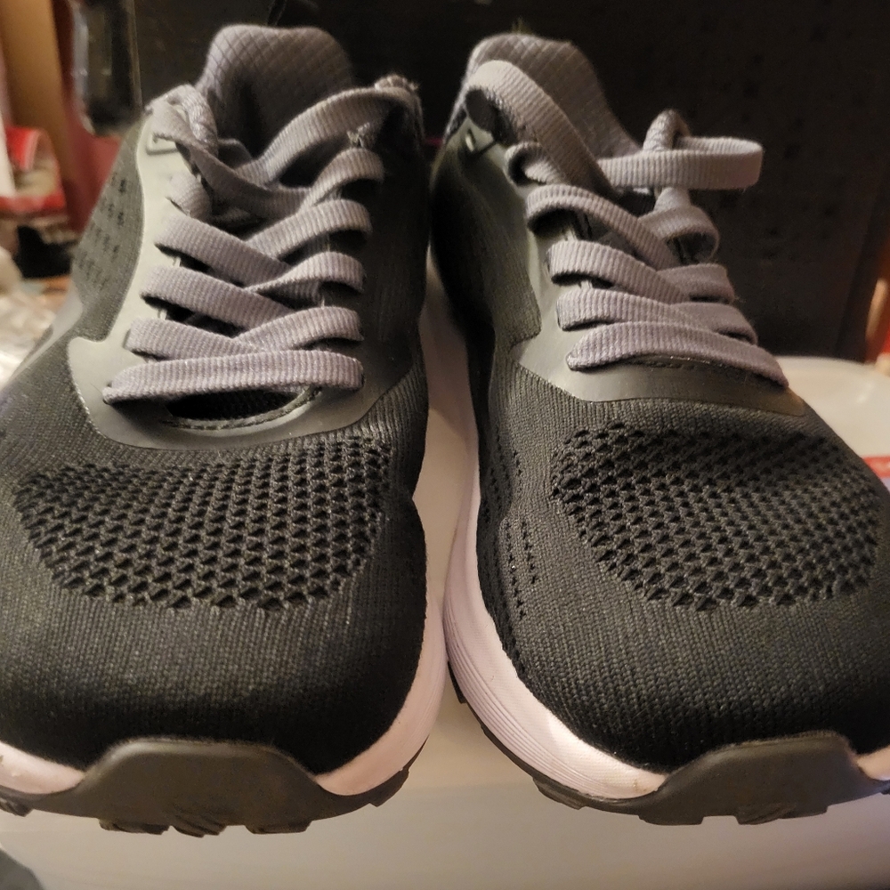 Bromax Bllack and Gray Athletic Sneakers NWT..Size 39